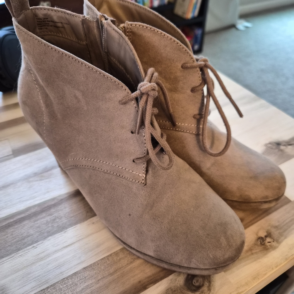 Women's Tan Suede Ankle Boots